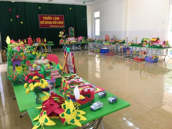HỘI THI LÀM ĐỒ DÙNG ĐỒ CHƠI