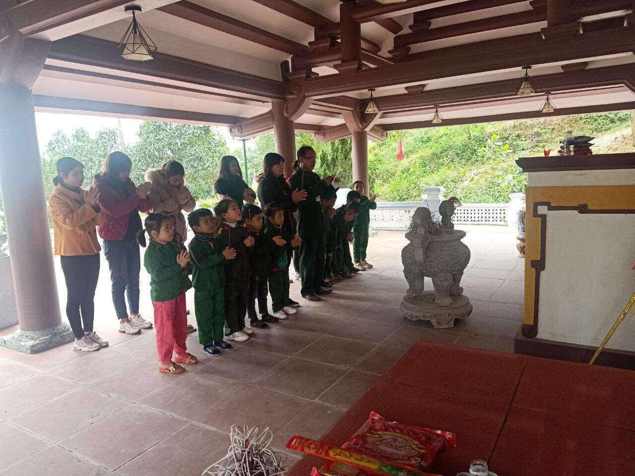 THAM  QUAN ĐÀI BIA TƯỞNG NIỆM - NHÂN NGÀY 22/12/2020