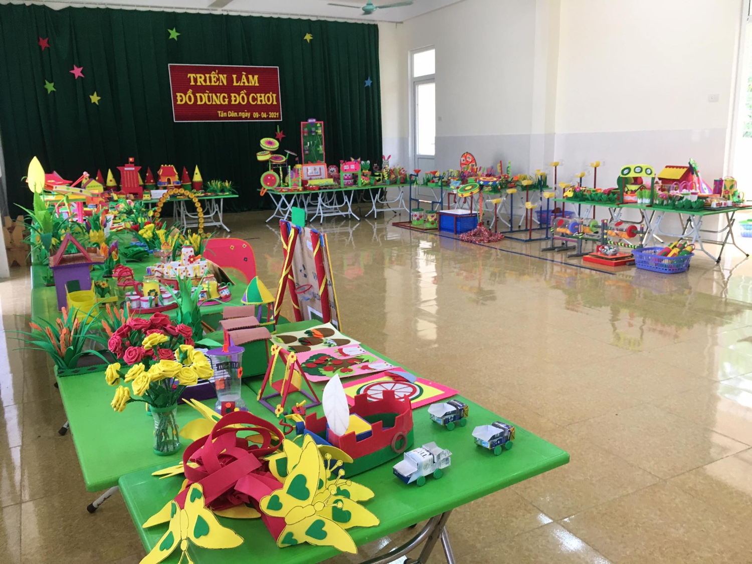 HỘI THI LÀM ĐỒ DÙNG ĐỒ CHƠI
